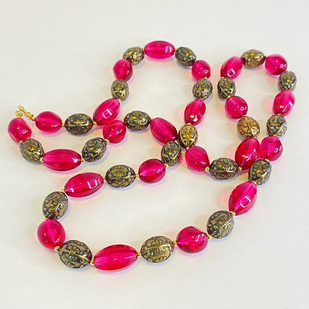 Vintage Hot Pink‎ Lucite Acrylic Necklace Antique Gold Tone Bead 30" Long